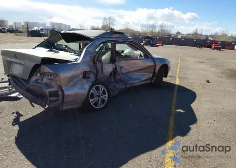 2000 Mitsubishi Galant Ls V6 z USA, uszkodzony, nr VIN 4A3AA56L5YE046418